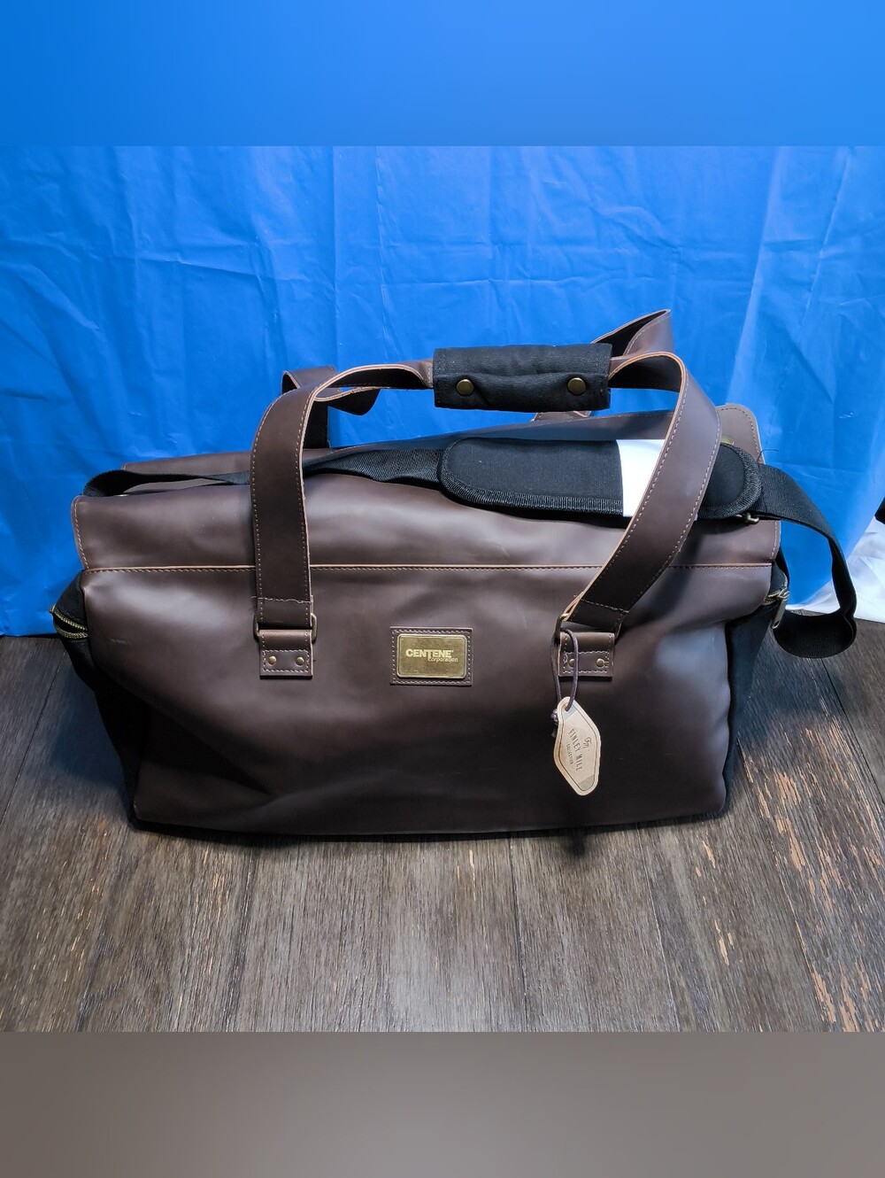 Finley Mill Collection Grand Floridian Canvas Duffle Travel Carry-On Bag - Picture 5 of 13